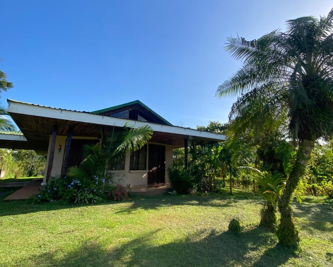 Villa Hortensias La Fortuna Exterior photo